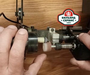 Установка, замена наклейки